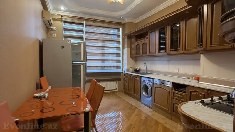 Kirayə verilir 3 otaqlı Mənzil Yeni tikili 150 m² 8 Noyabr m. - şəkil 9