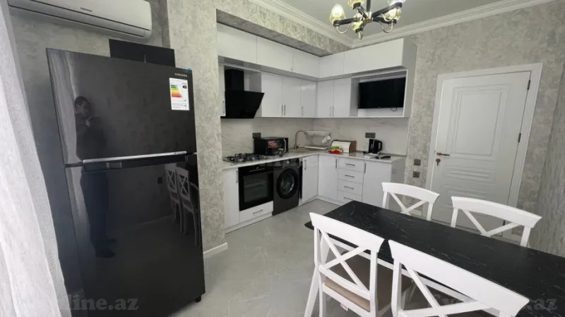 Kirayə verilir 3 otaqlı Mənzil Yeni tikili 120 m² Xətai m. - şəkil 10