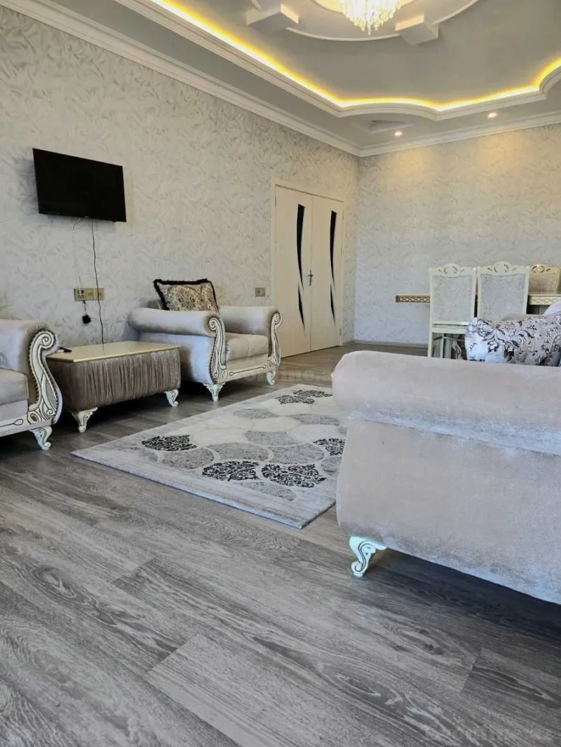 Kirayə verilir 2 otaqlı Mənzil Yeni tikili 106 m² 8 Noyabr m. - şəkil 2