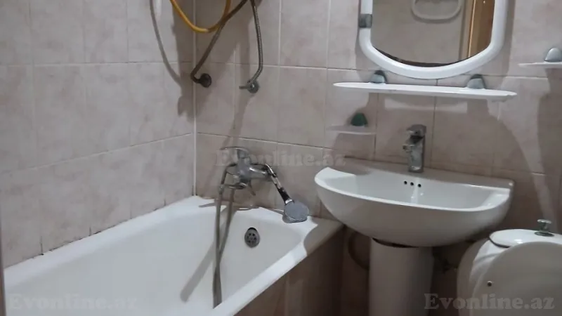 Kirayə verilir 2 otaqlı Mənzil Köhnə tikili 40 m² Binəqədi r. - şəkil 5