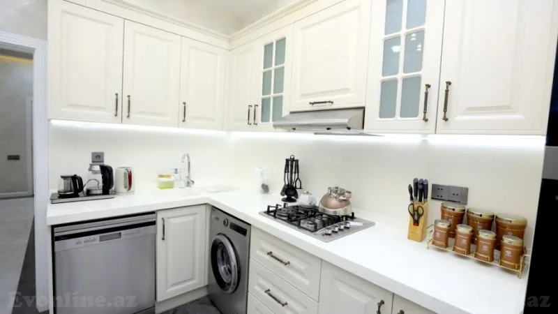 Satılır 3 otaqlı Mənzil Yeni tikili 137 m² Xətai m. - şəkil 9