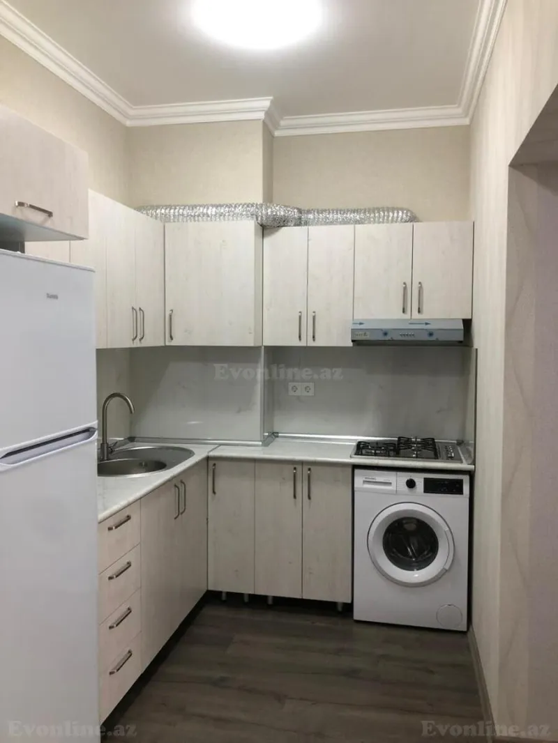 Satılır 2 otaqlı Mənzil Köhnə tikili 45 m² 20 Yanvar m. - şəkil 3