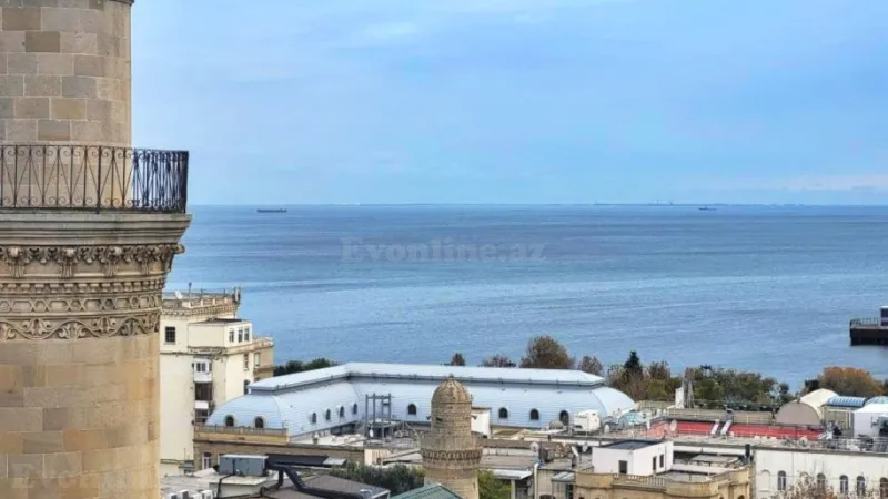 Kirayə verilir 2 otaqlı Mənzil Köhnə tikili 150 m² İçərişəhər m. - şəkil 12