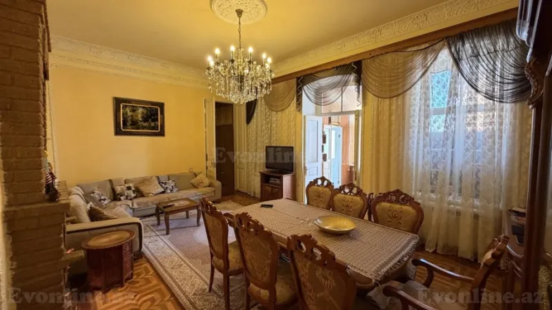 Satılır 4 otaqlı Mənzil Köhnə tikili 140 m² Sahil m. - şəkil 5