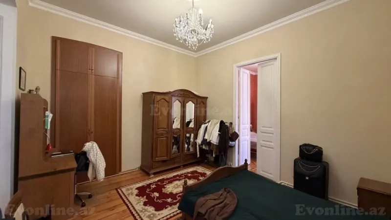 Satılır 4 otaqlı Mənzil Köhnə tikili 140 m² Sahil m. - şəkil 12