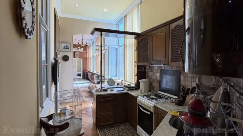 Satılır 4 otaqlı Mənzil Köhnə tikili 140 m² Sahil m. - şəkil 19