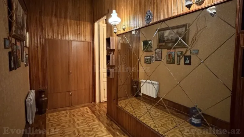 Satılır 4 otaqlı Mənzil Köhnə tikili 140 m² Sahil m. - şəkil 26