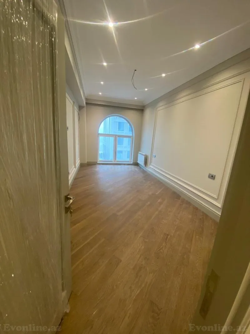 Satılır 5 otaqlı Mənzil Yeni tikili 207 m² Sahil m. - şəkil 3