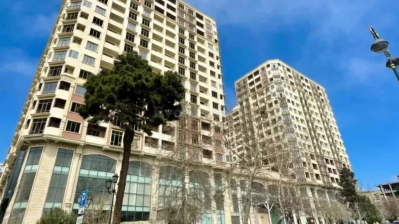 3 otaqlı Mənzil 138 m² 28 May m. Satılır