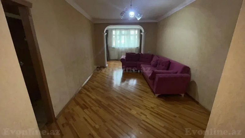 2 otaqlı Mənzil 50 m² İnşaatçılar m. Kirayə verilir