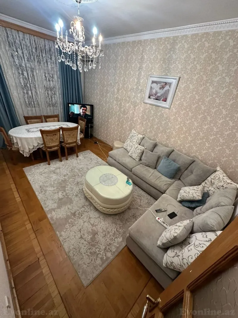 Satılır 3 otaqlı Mənzil Köhnə tikili 80 m² Nəsimi r.