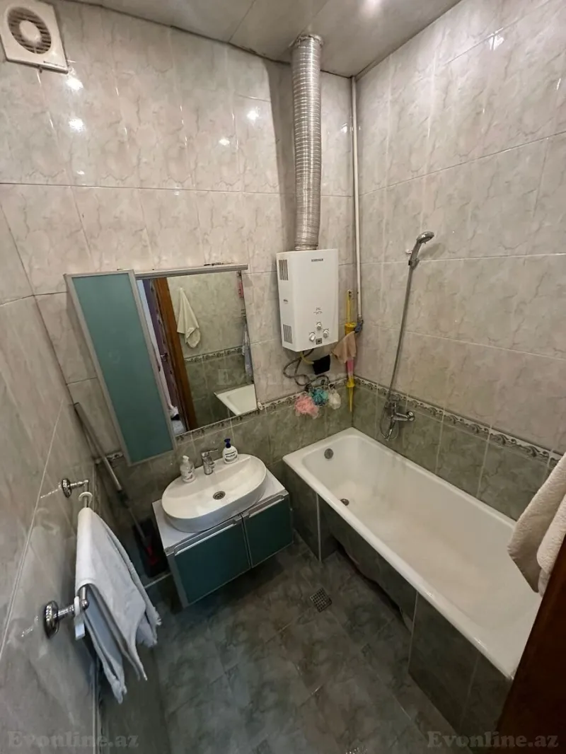Satılır 3 otaqlı Mənzil Köhnə tikili 80 m² Nəsimi r. - şəkil 10