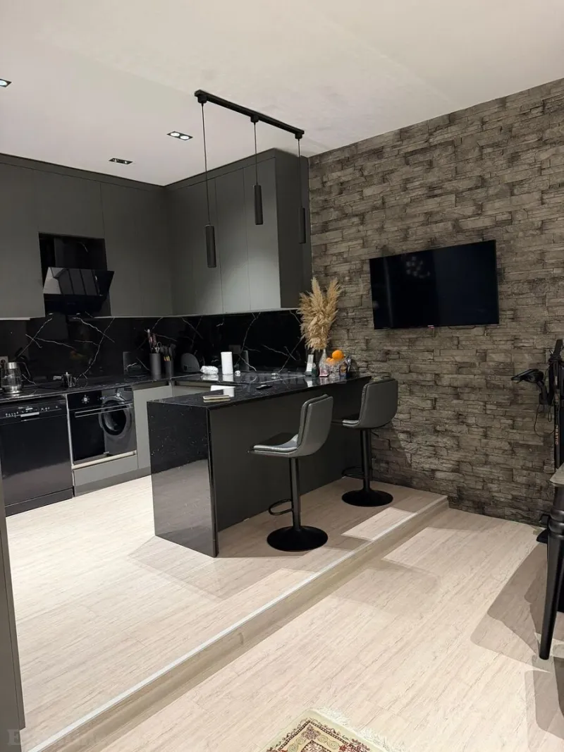 Satılır 3 otaqlı Mənzil Yeni tikili 100 m² 28 May m. - şəkil 3