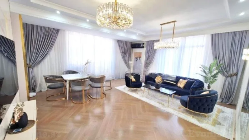 3 otaqlı Mənzil 134 m² 6-cı mikrorayon Satılır