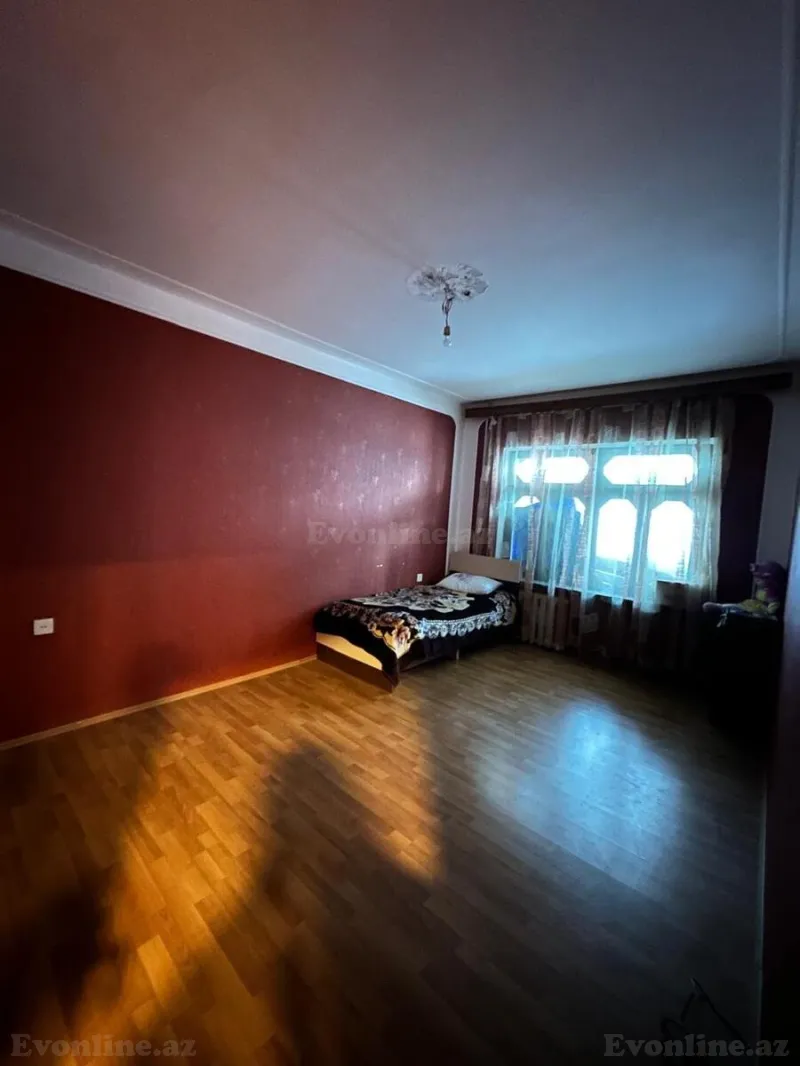 Satılır 4 otaqlı Mənzil Köhnə tikili 110 m² Xətai r. - şəkil 4