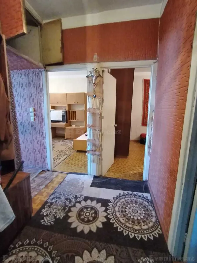 Satılır 4 otaqlı Mənzil Köhnə tikili 90 m² 9-cu mikrorayon
