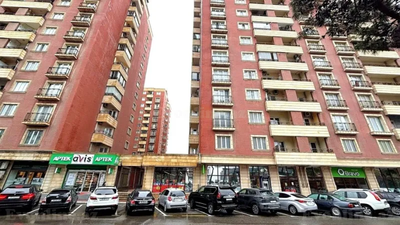 Satılır 4 otaqlı Mənzil Yeni tikili 180.5 m² 28 May m. - şəkil 3