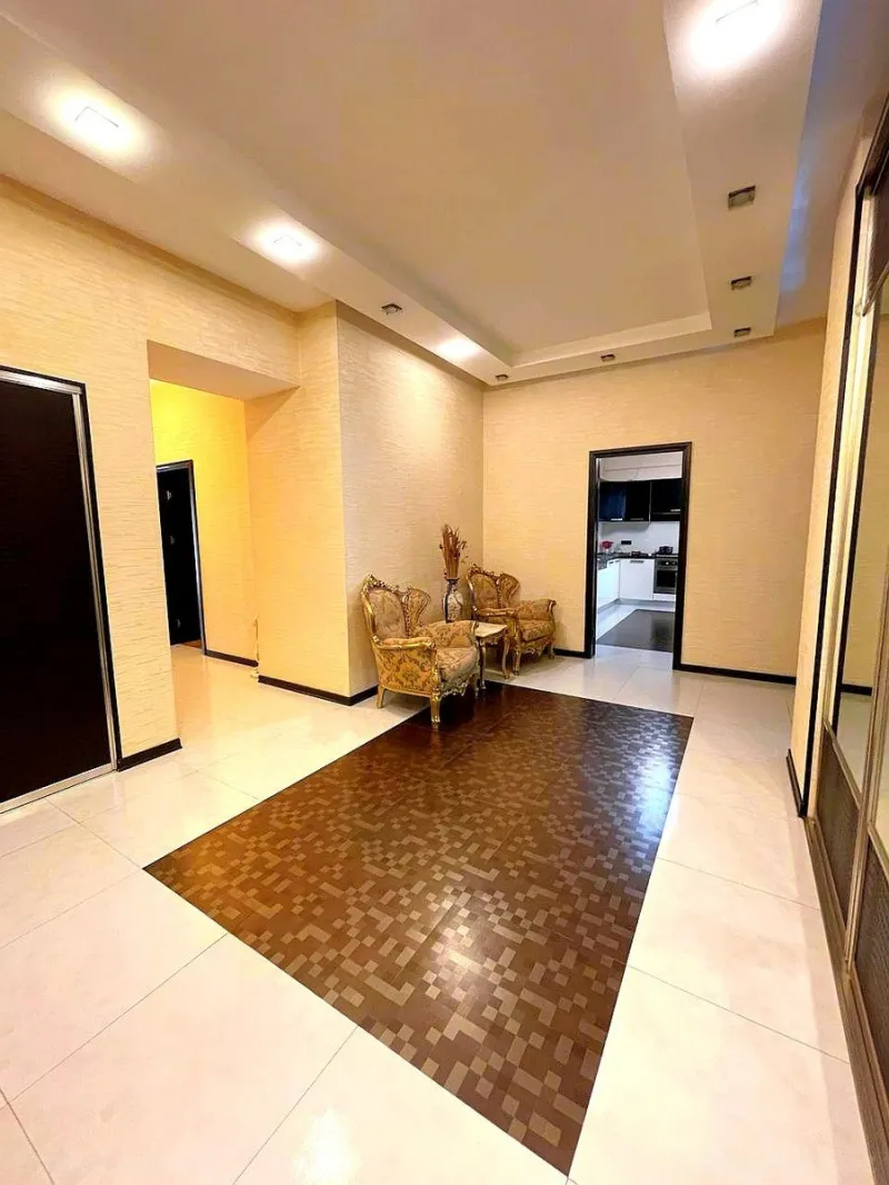 Satılır 4 otaqlı Mənzil Yeni tikili 180.5 m² 28 May m. - şəkil 8