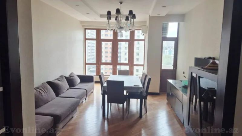 3 otaqlı Mənzil 120 m² Xətai m. Kirayə verilir