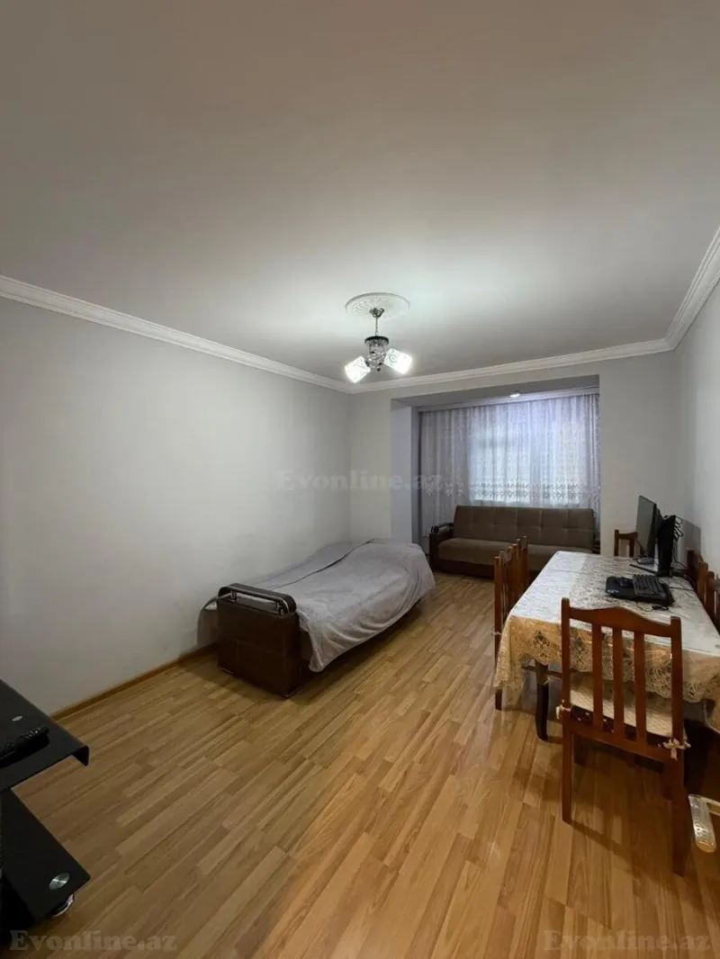 Satılır 2 otaqlı Mənzil Köhnə tikili 60 m² Yasamal r. - şəkil 2