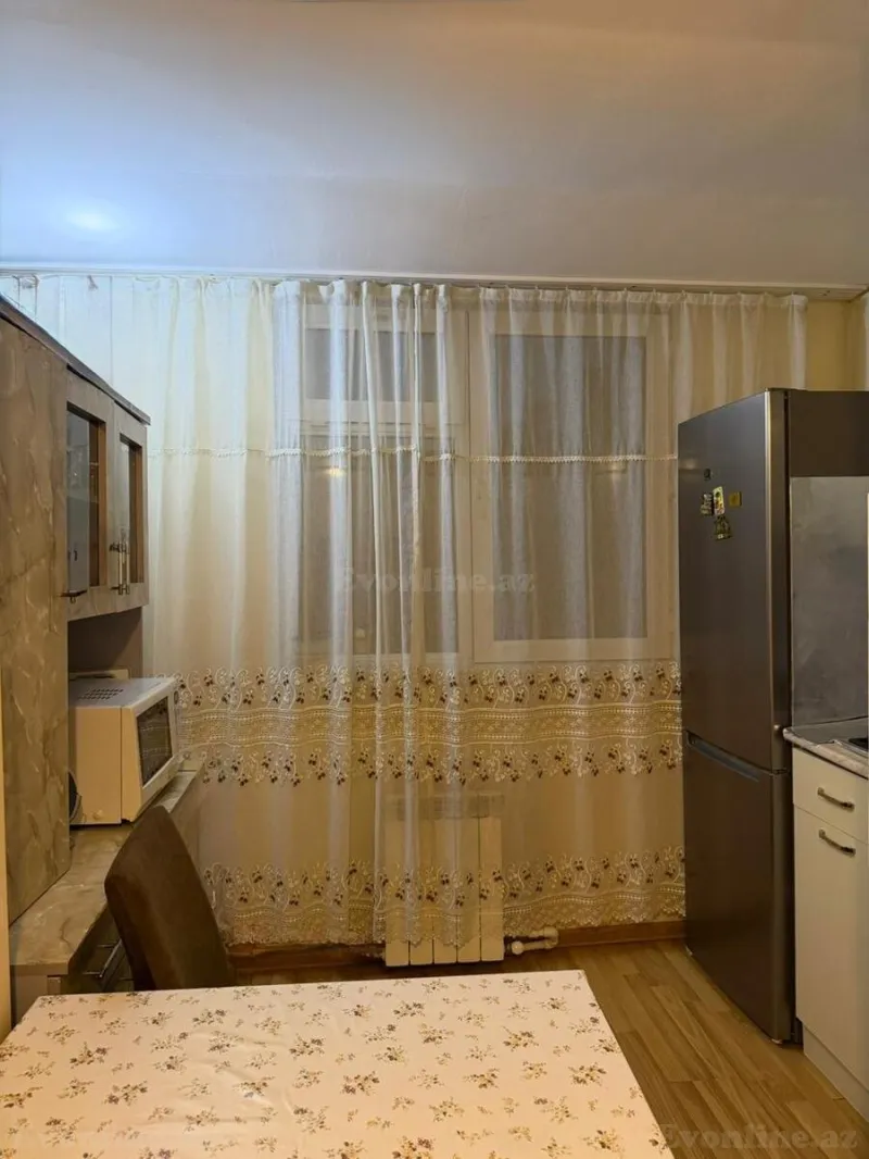 Satılır 2 otaqlı Mənzil Köhnə tikili 60 m² Yasamal r. - şəkil 6