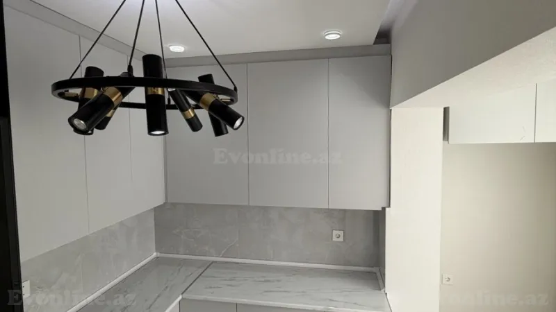 Satılır 5 otaqlı Mənzil Köhnə tikili 112 m² Köhnə Günəşli - şəkil 8