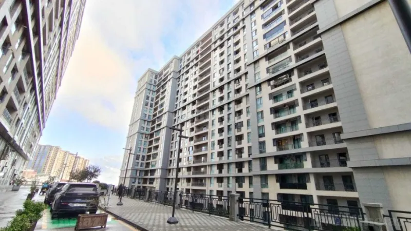 Satılır 3 otaqlı Mənzil Yeni tikili 90 m² Həzi Aslanov m. - şəkil 2