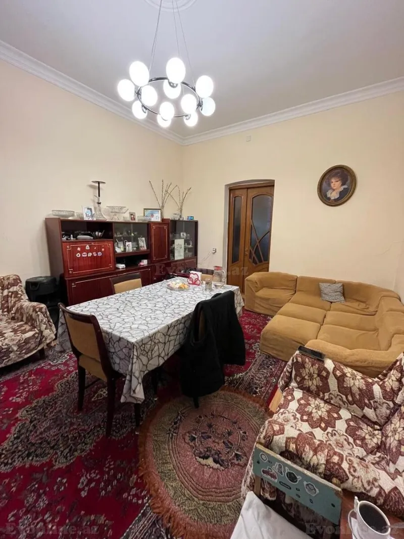 Satılır 2 otaqlı Mənzil Köhnə tikili 54 m² 28 May m. - şəkil 2