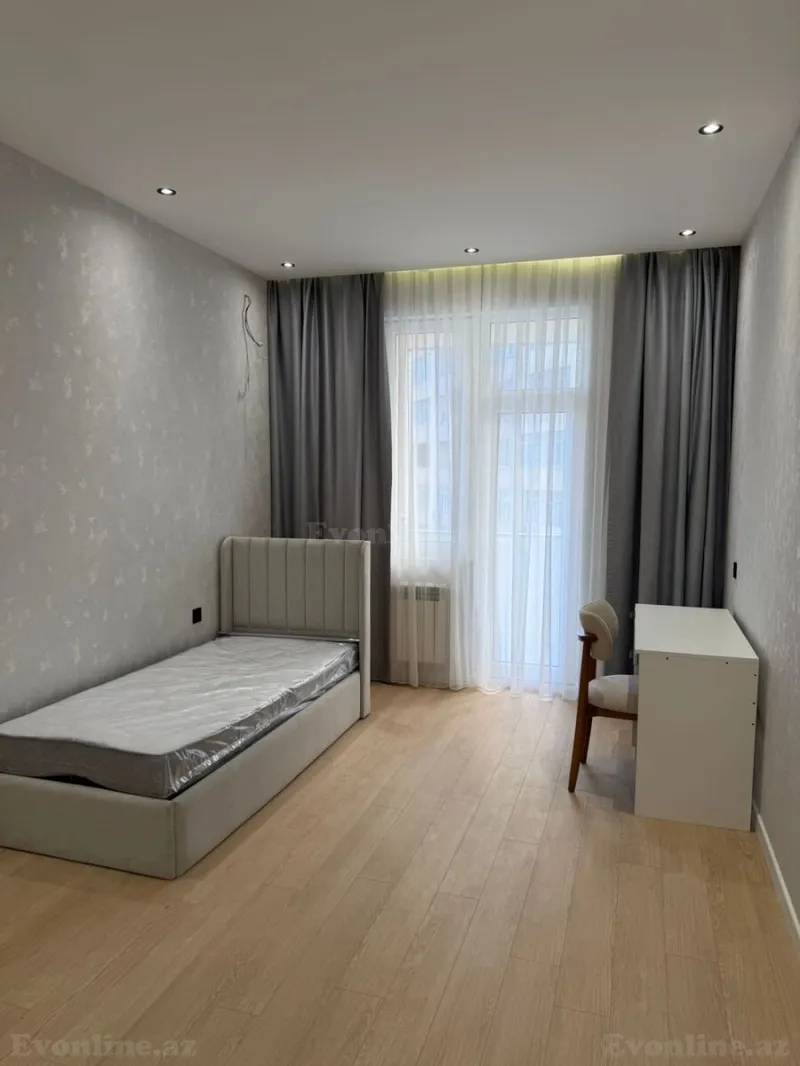 Kirayə verilir 4 otaqlı Mənzil Yeni tikili 140 m² 20 Yanvar m. - şəkil 9