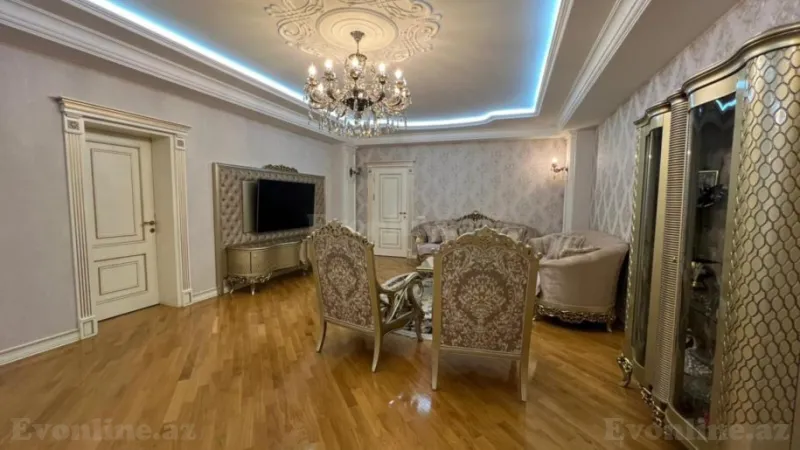 4 otaqlı Mənzil 215 m² Nərimanov r. Satılır