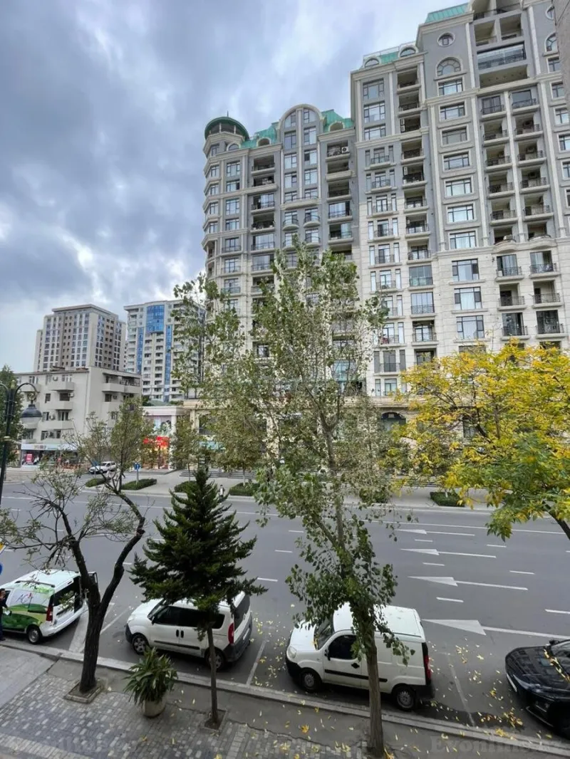 Satılır 3 otaqlı Mənzil Köhnə tikili 65 m² Nəsimi r. - şəkil 6