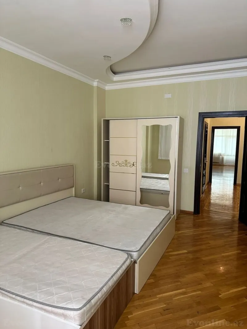 Kirayə verilir 2 otaqlı Mənzil Yeni tikili 115 m² Neftçilər m. - şəkil 4