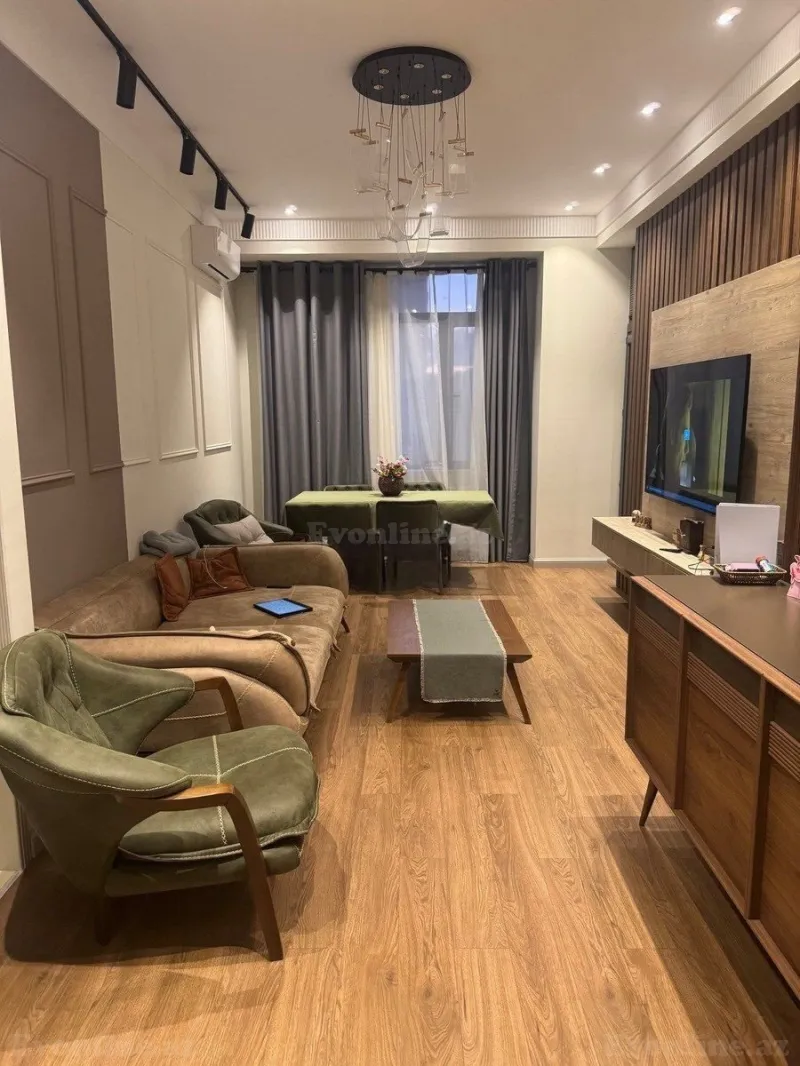 2 otaqlı Mənzil 85 m² 8 Noyabr m. Satılır