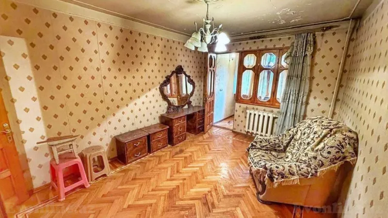 Satılır 4 otaqlı Mənzil Köhnə tikili 100 m² Xalqlar Dostluğu m. - şəkil 2