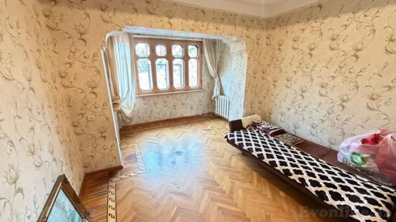 Satılır 4 otaqlı Mənzil Köhnə tikili 100 m² Xalqlar Dostluğu m. - şəkil 5