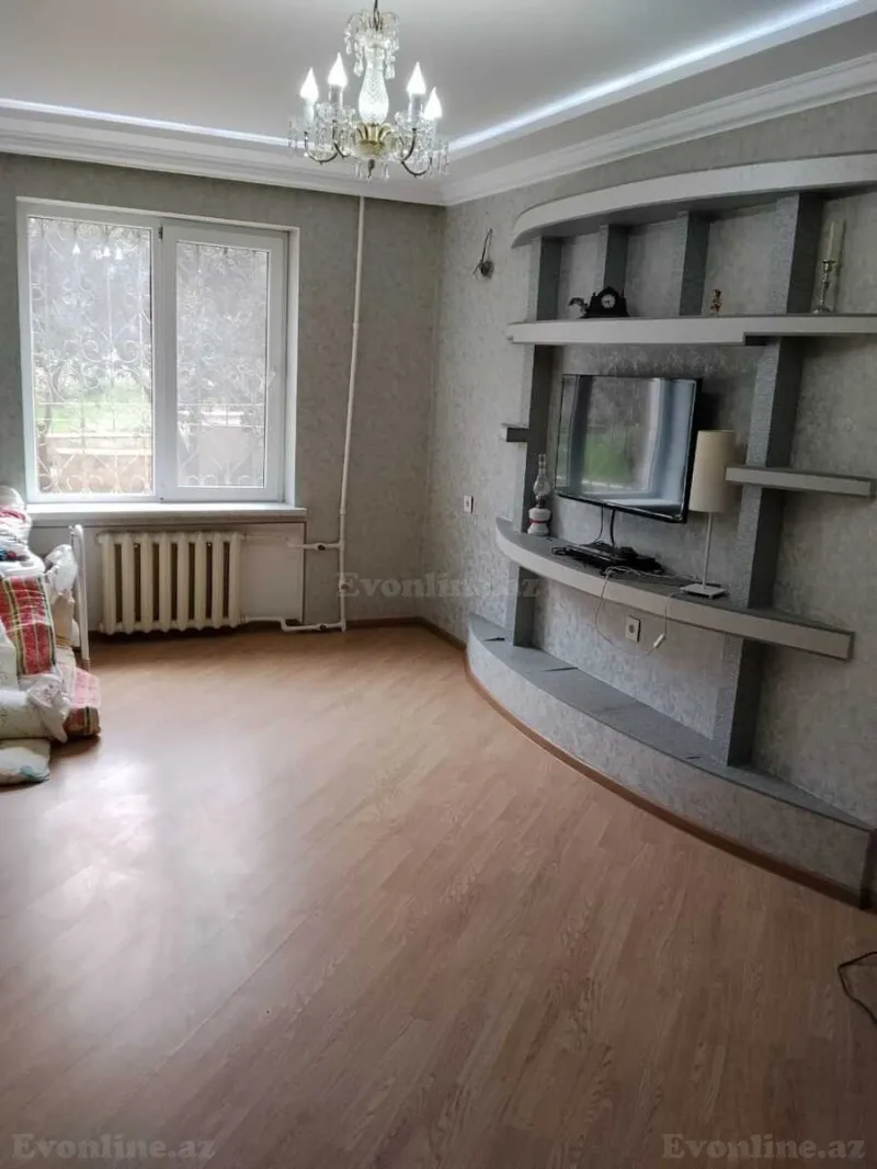 4 otaqlı Mənzil 80 m² Həzi Aslanov m. Satılır