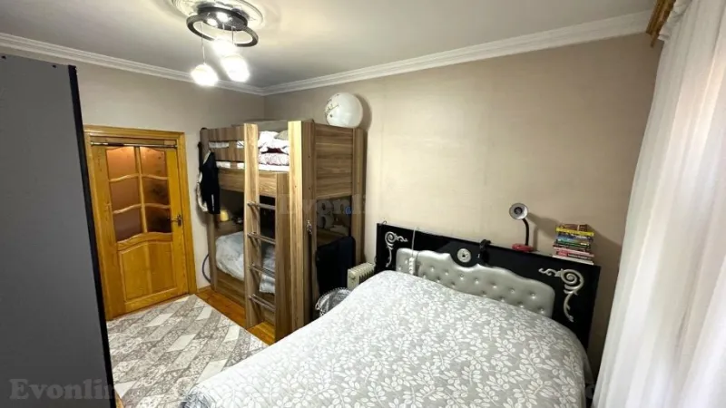 Satılır 2 otaqlı Mənzil Köhnə tikili 65 m² Xalqlar Dostluğu m. - şəkil 5