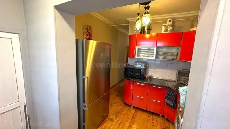 Satılır 2 otaqlı Mənzil Köhnə tikili 65 m² Xalqlar Dostluğu m. - şəkil 8