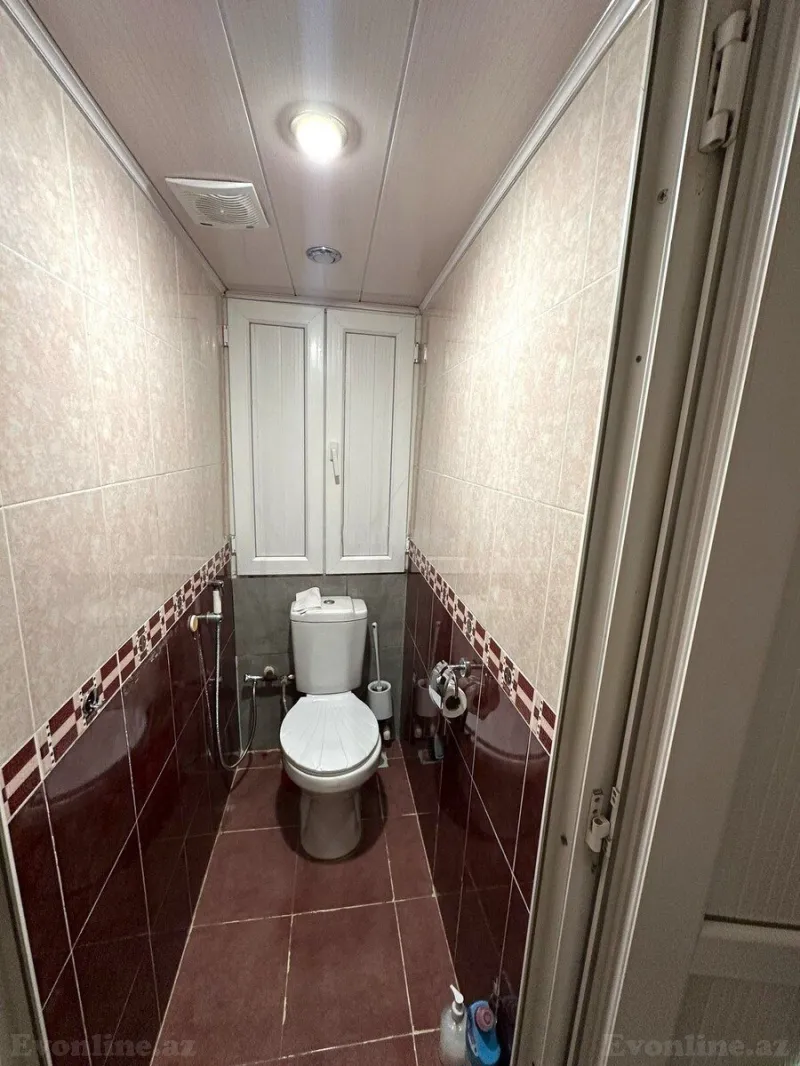Satılır 2 otaqlı Mənzil Köhnə tikili 65 m² Xalqlar Dostluğu m. - şəkil 12