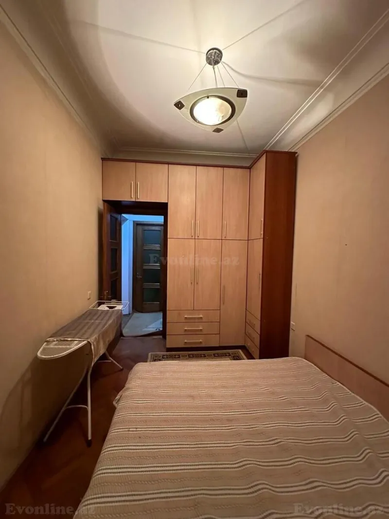 Kirayə verilir 2 otaqlı Mənzil Köhnə tikili 65 m² Nəriman Nərimanov m. - şəkil 2
