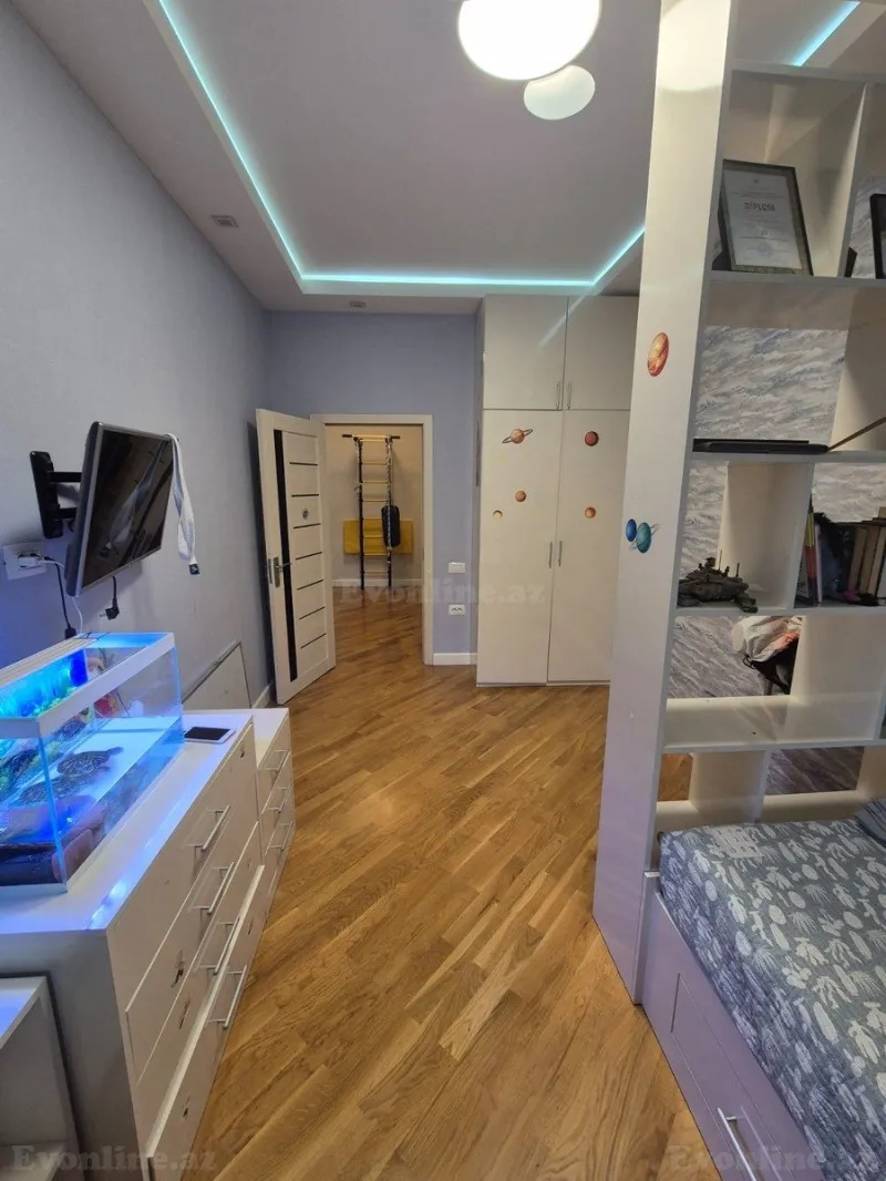 Satılır 3 otaqlı Mənzil Yeni tikili 130 m² Həzi Aslanov m. - şəkil 6