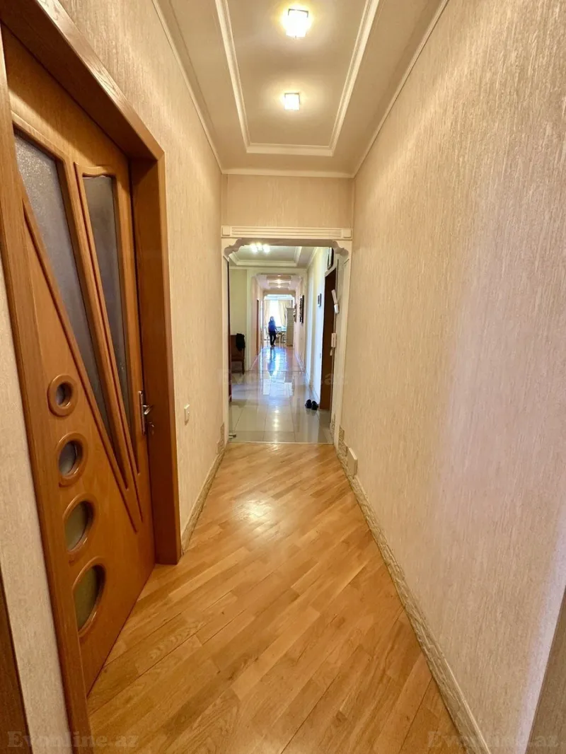 Satılır 4 otaqlı Mənzil Yeni tikili 175 m² Nəsimi r. - şəkil 2