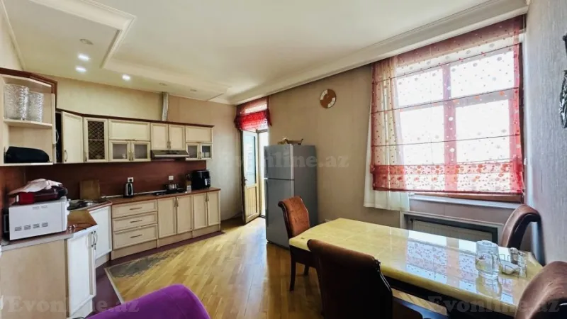 Satılır 4 otaqlı Mənzil Yeni tikili 175 m² Nəsimi r. - şəkil 14