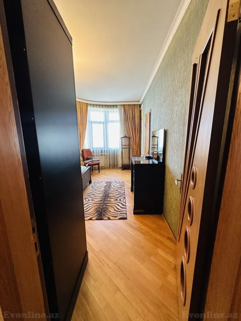 Satılır 4 otaqlı Mənzil Yeni tikili 175 m² Nəsimi r. - şəkil 18