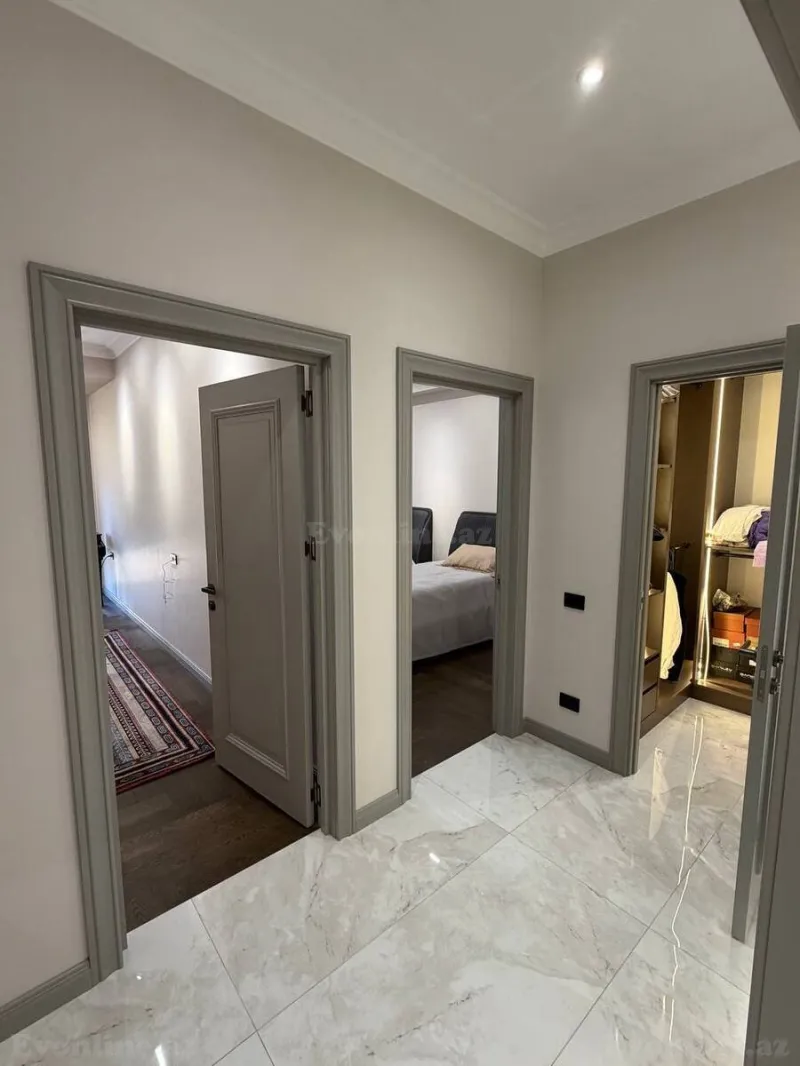 Satılır 4 otaqlı Mənzil Yeni tikili 174 m² Xətai m. - şəkil 13