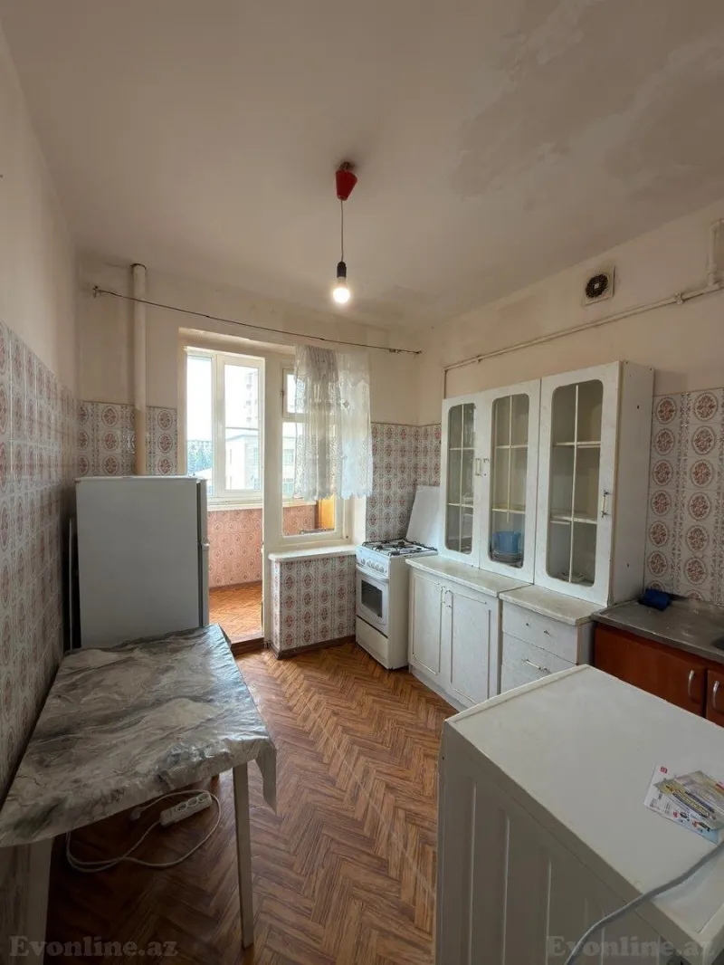Satılır 2 otaqlı Mənzil Köhnə tikili 60 m² Xalqlar Dostluğu m. - şəkil 8