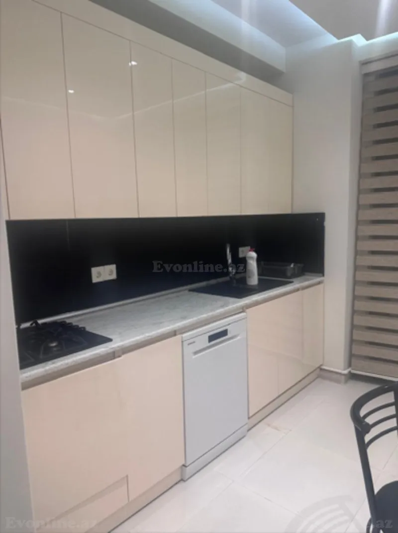 Kirayə verilir 2 otaqlı Mənzil Yeni tikili 85 m² Xətai m. - şəkil 8