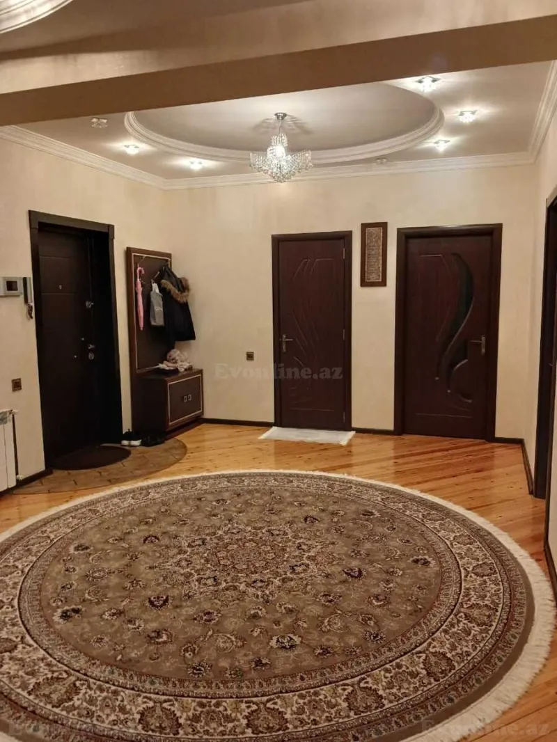 3 otaqlı Mənzil 132 m² Yeni Yasamal Satılır