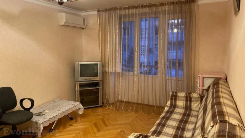 Satılır 1 otaqlı Mənzil Köhnə tikili 35 m² Elmlər Akademiyası m. - şəkil 2