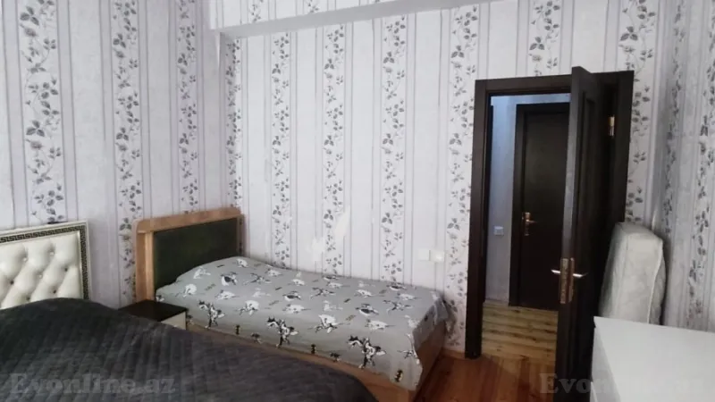 Satılır 2 otaqlı Mənzil Köhnə tikili 73 m² Lökbatan - şəkil 3